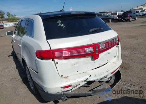 2014 Lincoln Mkt Ecoboost z USA, uszkodzony, nr VIN 2LMHJ5AT3EBL51478